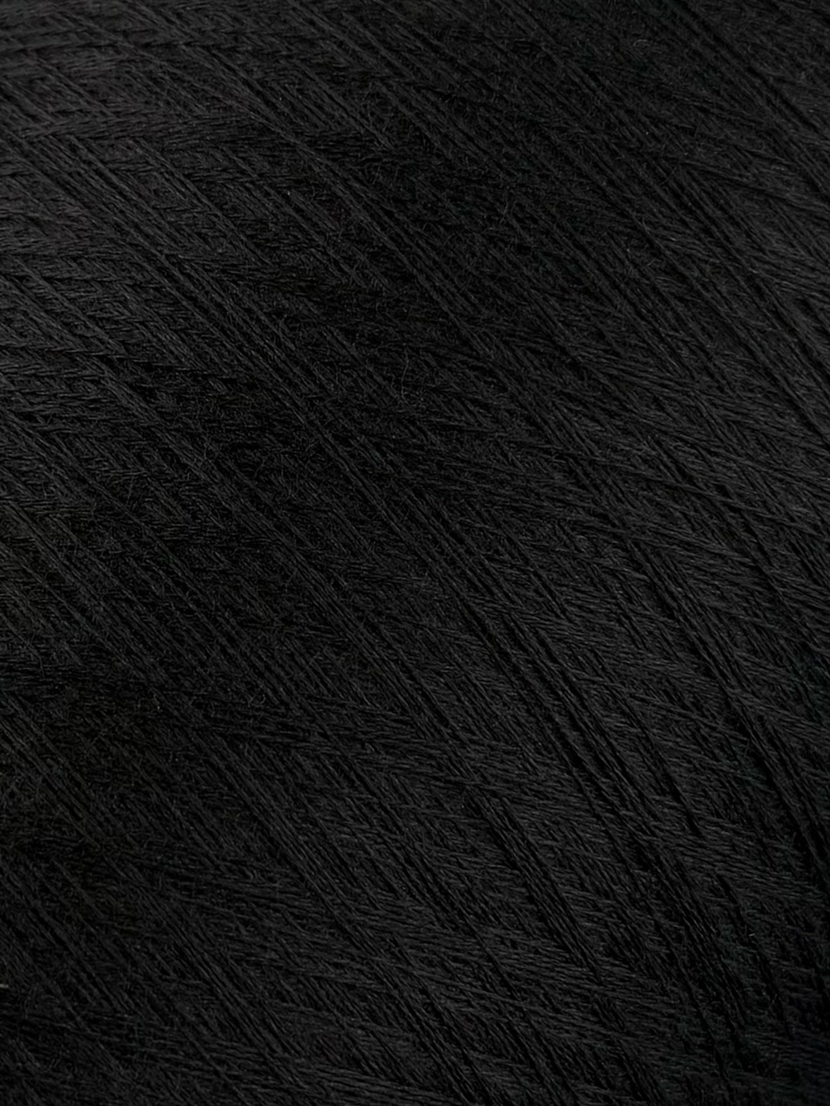 Papi Fabio Art. Rubino Nm 2/56 – 70% Merino, 20% Seide & 10% Kaschmir col. Schwarz